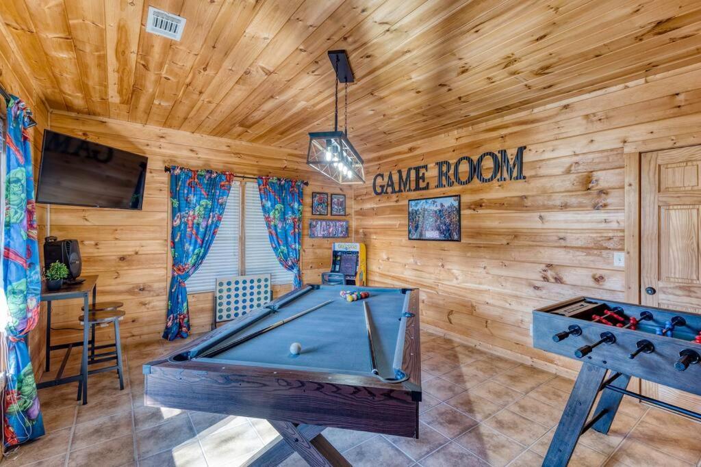 Mtn Cabin Sleeps 10 - 5 Mins To Fishing & Camping 엘리제이 외부 사진