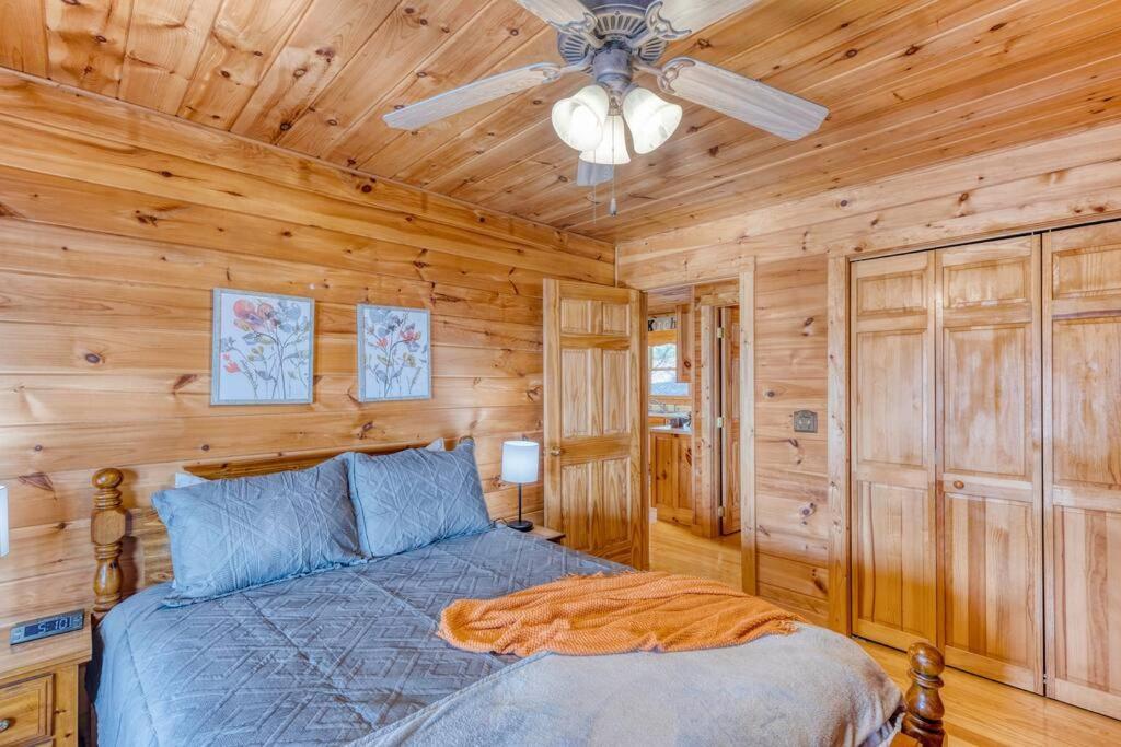 Mtn Cabin Sleeps 10 - 5 Mins To Fishing & Camping 엘리제이 외부 사진